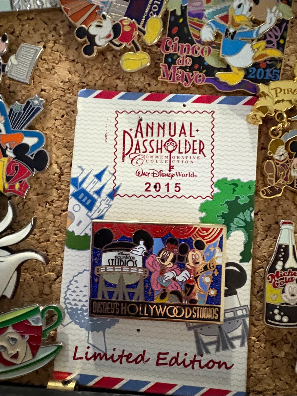 UPDATED ✨Disney Collectible lot of pins annual passholder LELR rare pins Paris✨ - Picture 11 of 17